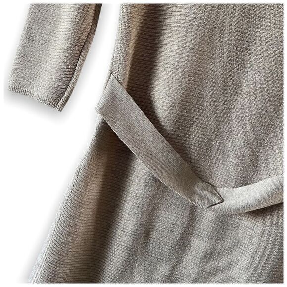 White House Black Market Back Belt Detail Tunic Side Slit Sweater XSP - Picture 4 of 7